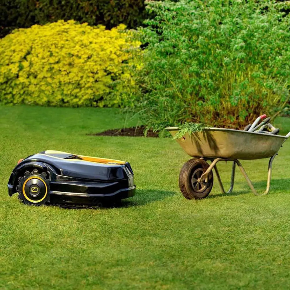 Cub Cadet XR5 1000 robotfűnyíró – akár 1000 m² felülethez, GSM-modullal