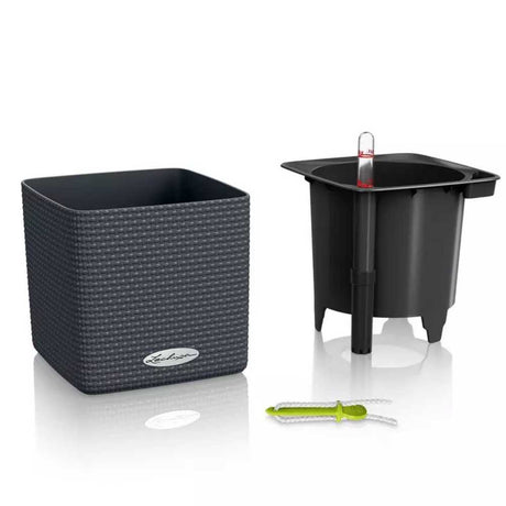 Lechuza Cube Color 14 öntözős kaspó – elegáns rattanhatású fehér design