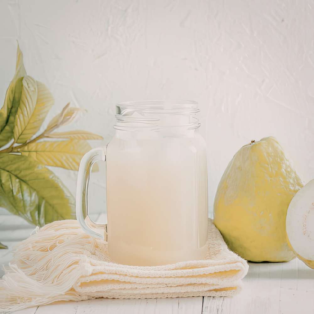 Citrom guava (Psidium guajava) – trópusi gyümölcsfa édes-savanykás aromás termésekkel