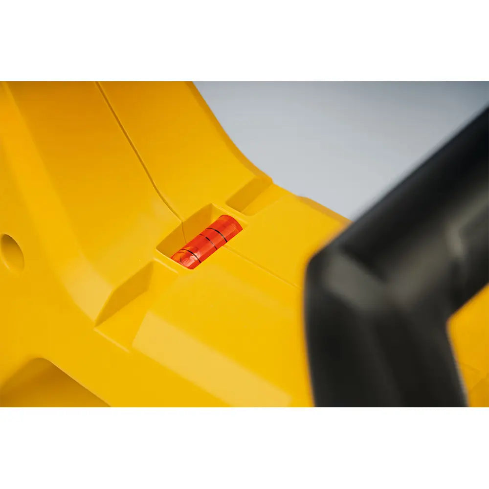Cub Cadet LH5 C60 akkumulátoros láncfűrész – 60V, kefementes motor, 40 cm vezető