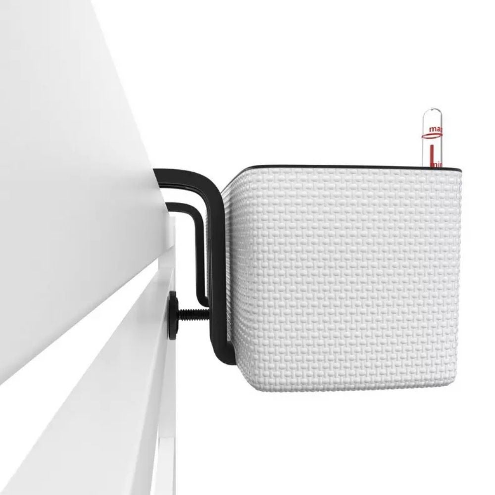 Lechuza Cube Color Triple önöntöző virágtartó – fekete rattan hatású, 3 cseréphez